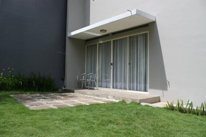Imah Dago - Budget Staycation In *